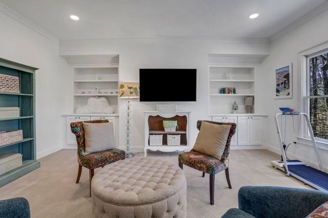 3183 Parkridge Crescent, Atlanta, GA 30341