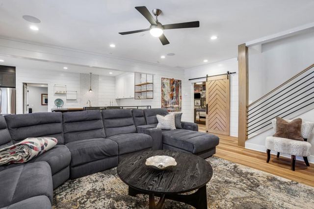 3183 Parkridge Crescent, Atlanta, GA 30341