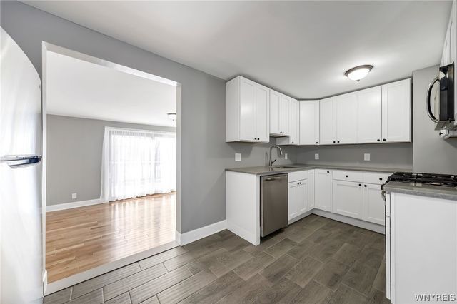 206 Wrexham Court North, Tonawanda, NY 14150