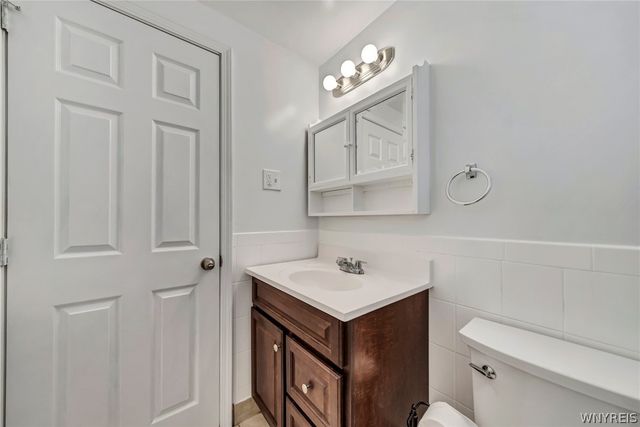 206 Wrexham Court North, Tonawanda, NY 14150