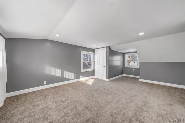 206 Wrexham Court North, Tonawanda, NY 14150