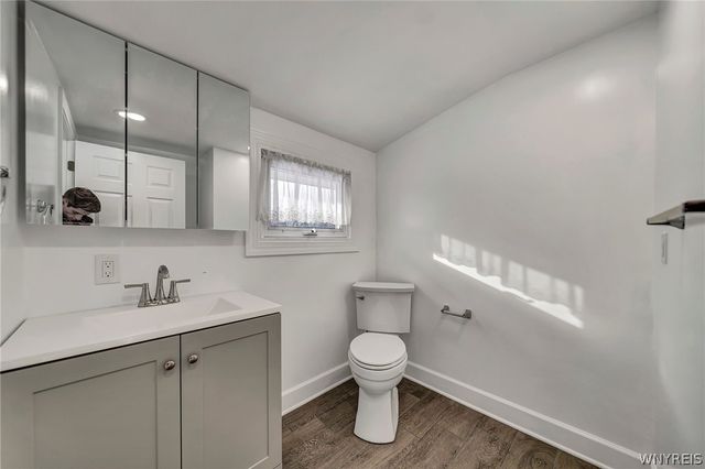 206 Wrexham Court North, Tonawanda, NY 14150