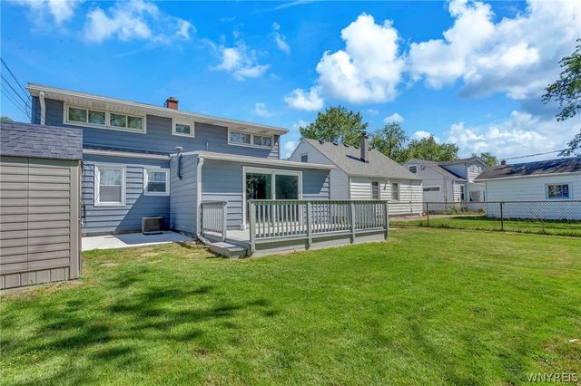 206 Wrexham Court North, Tonawanda, NY 14150