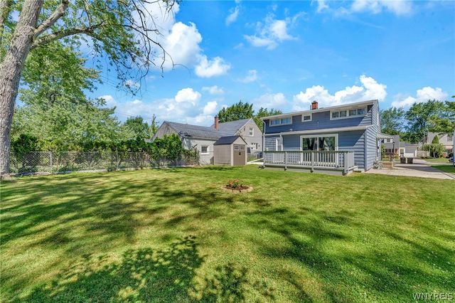 206 Wrexham Court North, Tonawanda, NY 14150