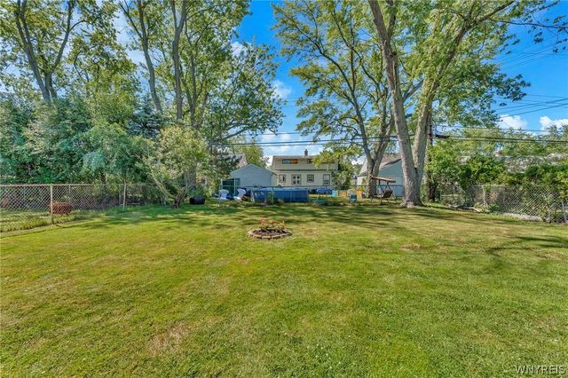 206 Wrexham Court North, Tonawanda, NY 14150
