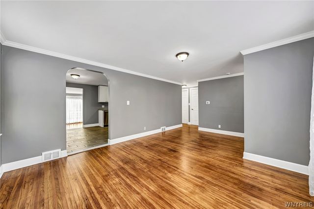 206 Wrexham Court North, Tonawanda, NY 14150