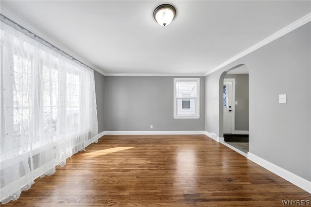 206 Wrexham Court North, Tonawanda, NY 14150