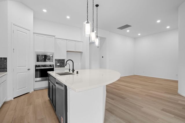 10710 Yellow Wild Indigo Lane, Cypress, TX 77433