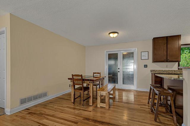 410 57th Place NE, Fridley, MN 55432