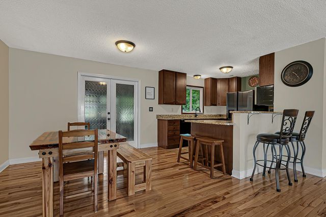 410 57th Place NE, Fridley, MN 55432