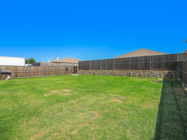 1632 Trace Drive, Aubrey, TX 76227