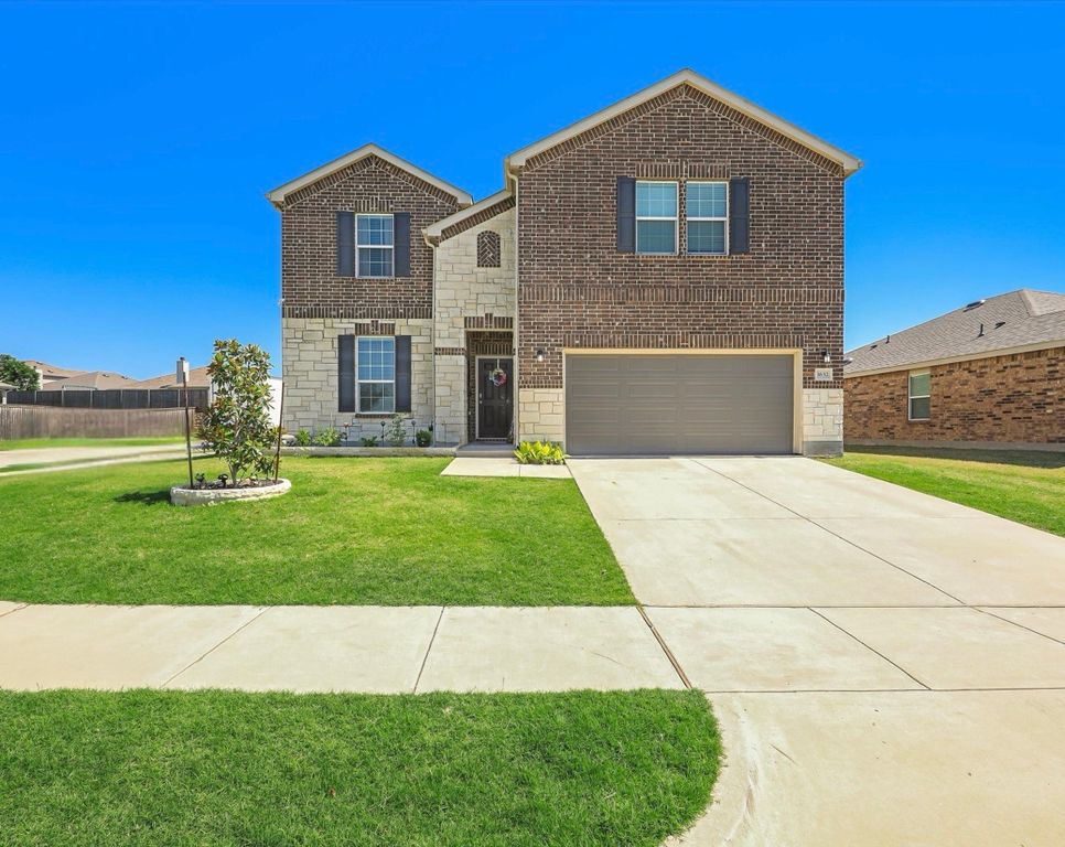 1632 Trace Drive, Aubrey, TX 76227