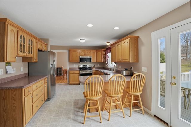 23 Bridle Path, Auburn, MA 01501