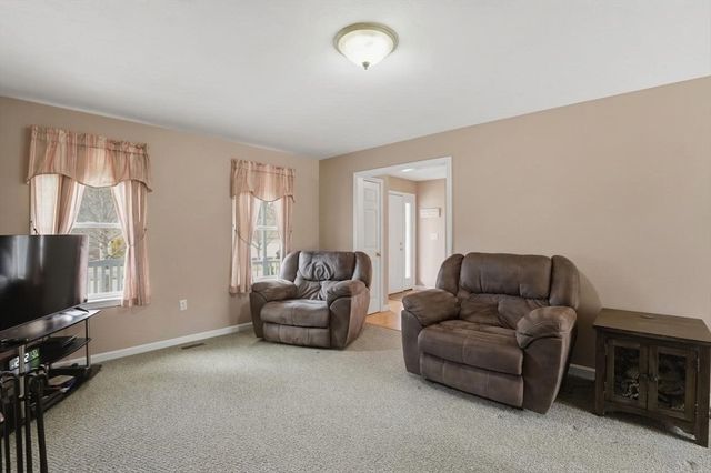 23 Bridle Path, Auburn, MA 01501