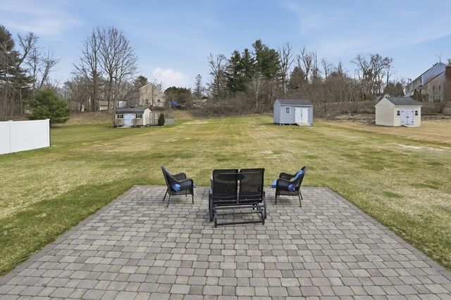 23 Bridle Path, Auburn, MA 01501