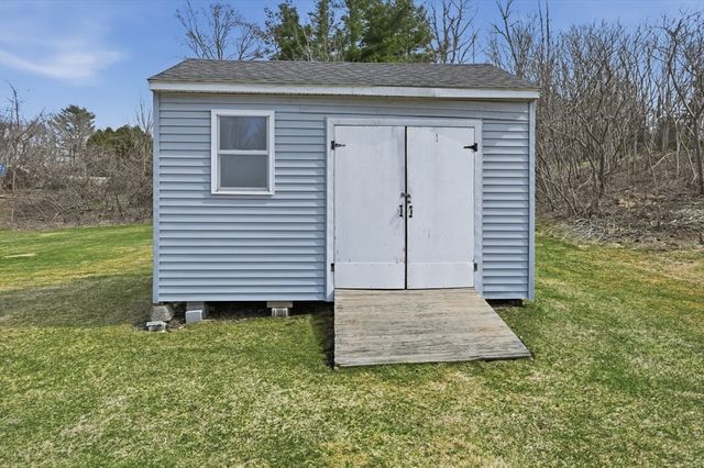 23 Bridle Path, Auburn, MA 01501