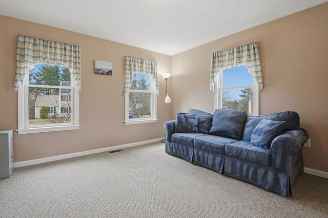 23 Bridle Path, Auburn, MA 01501