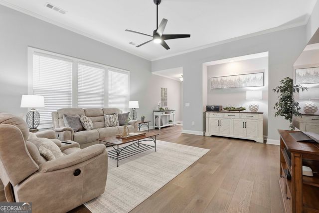 333 Cottonwood Circle, Peachtree City, GA 30269