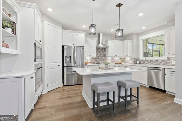 333 Cottonwood Circle, Peachtree City, GA 30269