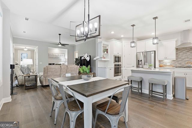 333 Cottonwood Circle, Peachtree City, GA 30269