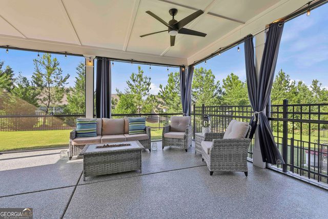 333 Cottonwood Circle, Peachtree City, GA 30269