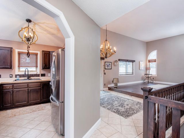 129 Hemlock Place, Vadnais Heights, MN 55127