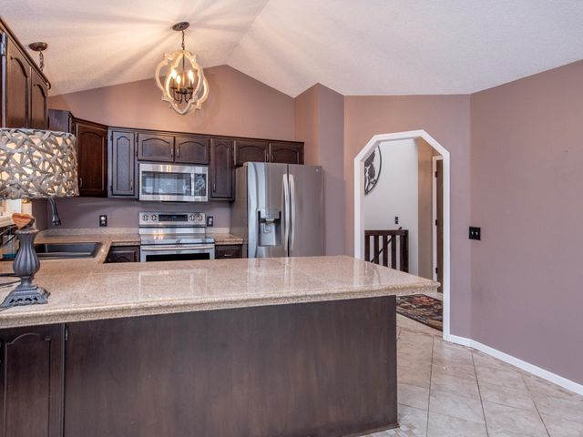 129 Hemlock Place, Vadnais Heights, MN 55127