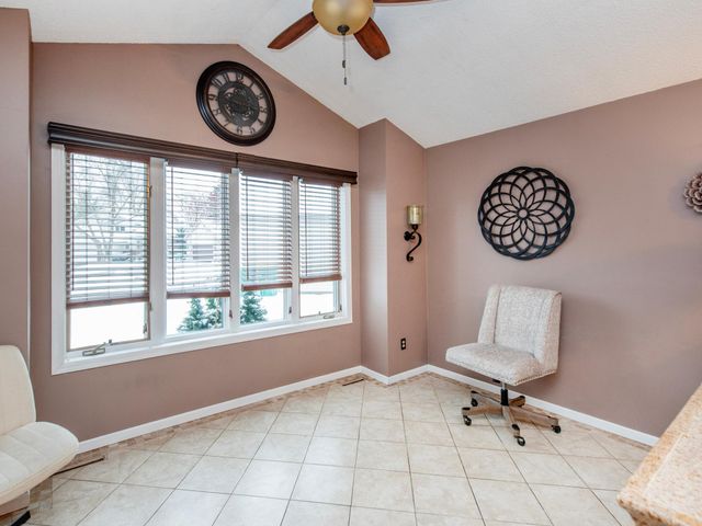 129 Hemlock Place, Vadnais Heights, MN 55127