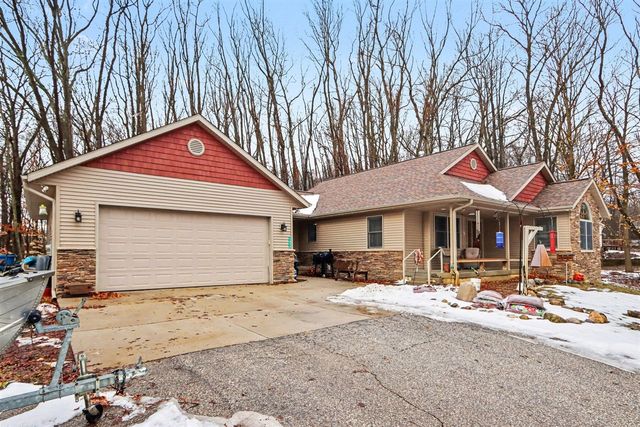 1938 Lincoln Road, Allegan, MI 49010