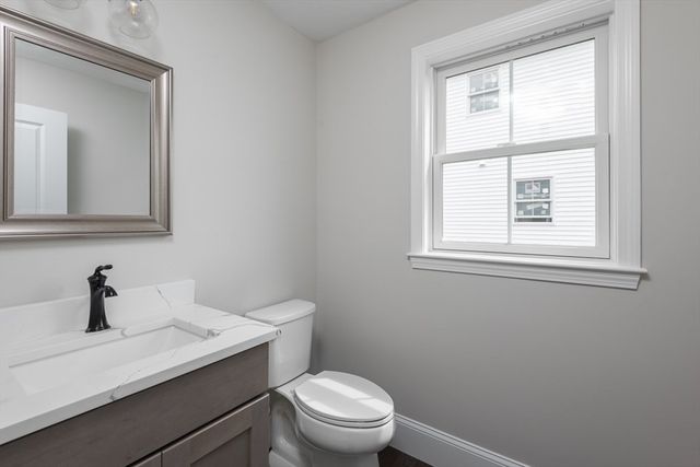 10 Narragansett Drive, West Bridgewater, MA 02379