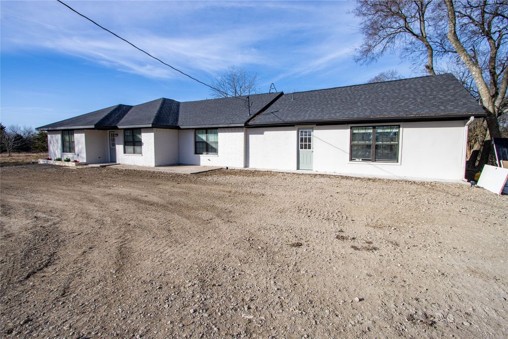 1015 Fm 1566 E, Greenville, TX 75401