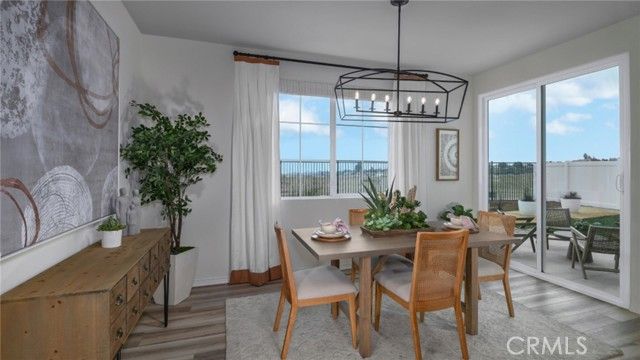 2431 Gunner Ridge Way, Rialto, CA 92377
