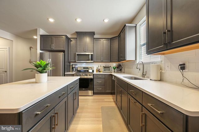 11 KINSALE PL, Dover, DE 19904