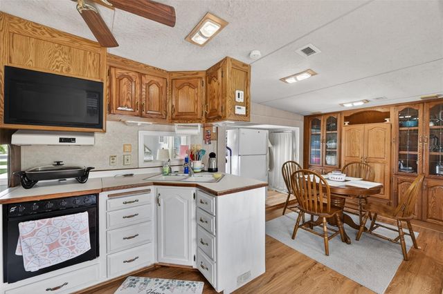 1306 TROUT, Punta Gorda, FL 33950