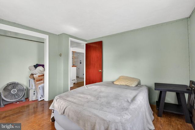1636 E CANAL RD, Dover, PA 17315