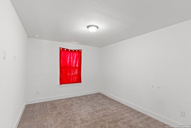 8823 Catnip Pass, Elmendorf, TX 78112