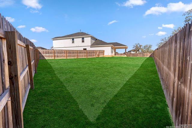 8823 Catnip Pass, Elmendorf, TX 78112