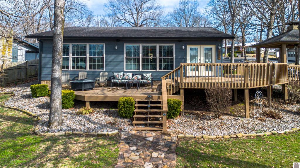 259 Buckhorn Circle, Gilbertsville, KY 42044