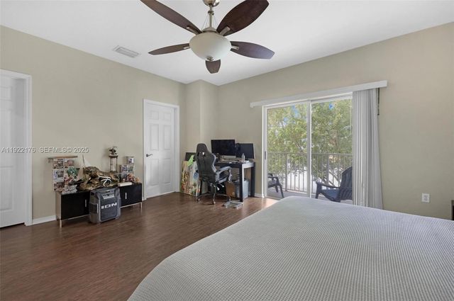 1980 SE 23rd Ave, Homestead, FL 33035