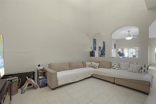 1980 SE 23rd Ave, Homestead, FL 33035