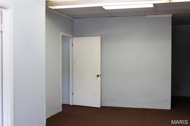 2250 Warren Barrett Drive, Hannibal, MO 63401