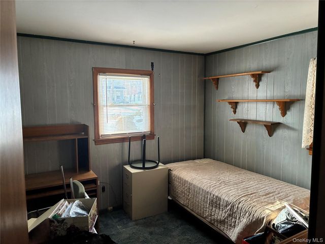 429 Robinson Avenue, East Patchogue, NY 11772