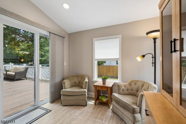23 Elmwood Ter, Linden City, NJ 07036