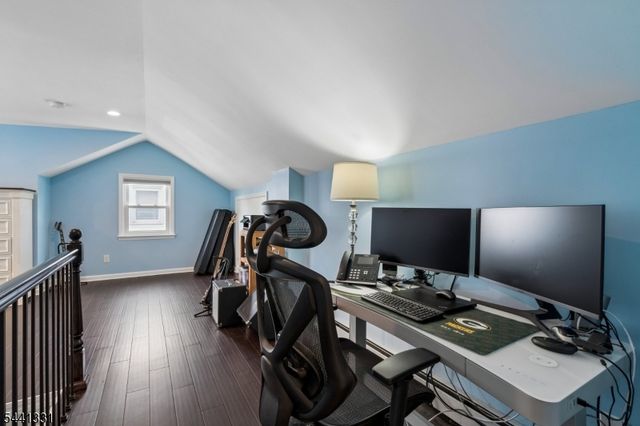 23 Elmwood Ter, Linden City, NJ 07036