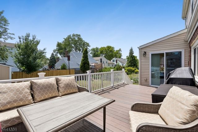 23 Elmwood Ter, Linden City, NJ 07036