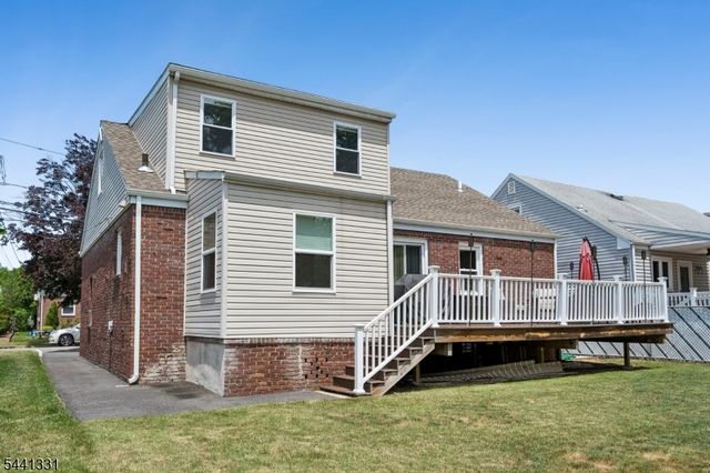 23 Elmwood Ter, Linden City, NJ 07036