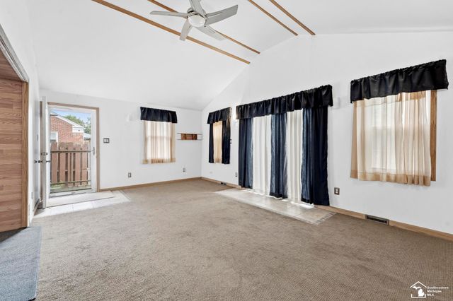 20452 glenmore Street, Redford Twp, MI 48240