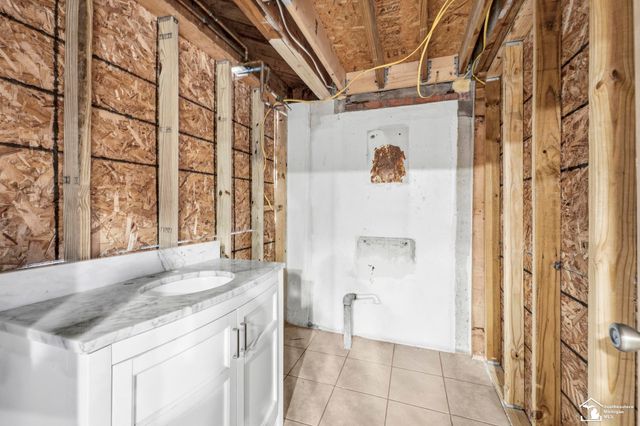 20452 glenmore Street, Redford Twp, MI 48240