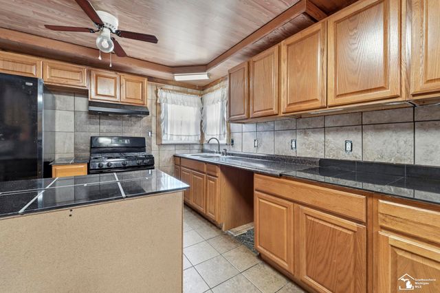 20452 glenmore Street, Redford Twp, MI 48240
