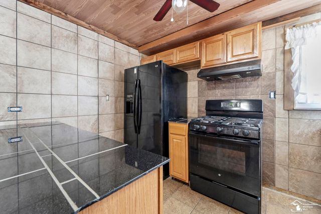 20452 glenmore Street, Redford Twp, MI 48240
